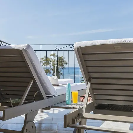 Hotel Albouro Seafront