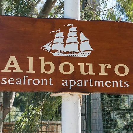 Albouro Seafront Кателиос