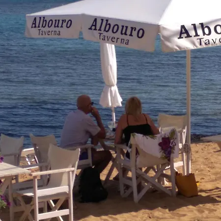 Hotel Albouro Seafront 3*