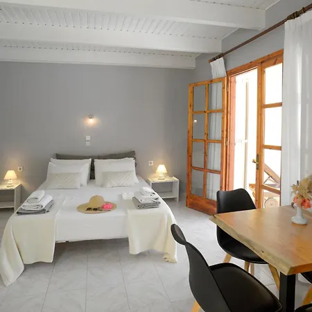 Hotel Albouro Seafront 3*