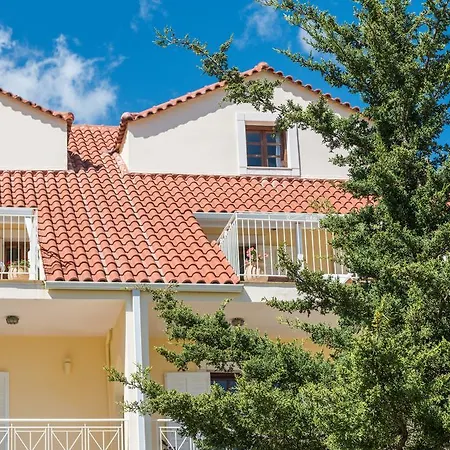 Albouro Seafront מלון