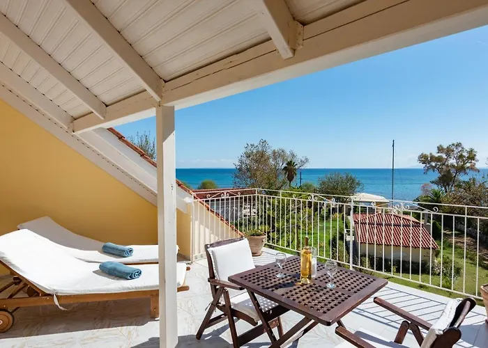 Ξενοδοχείο Albouro Seafront 3*