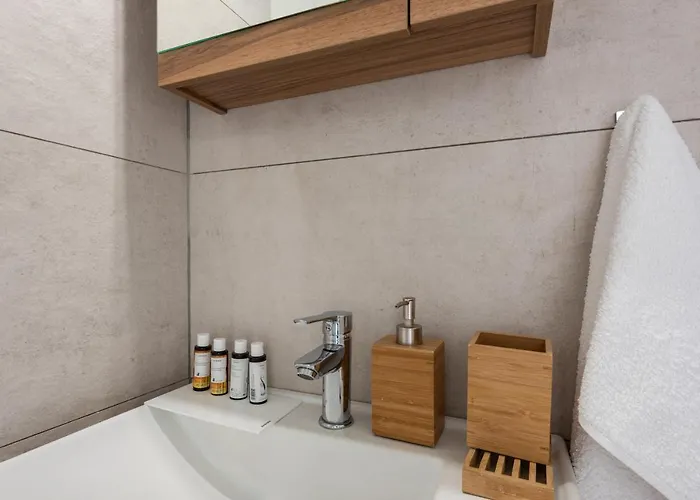 Albouro Seafront 3* Κατελειός