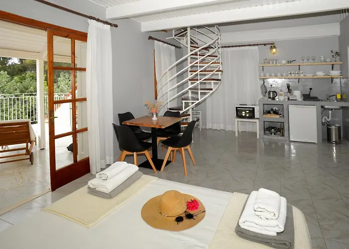 Ξενοδοχείο Albouro Seafront