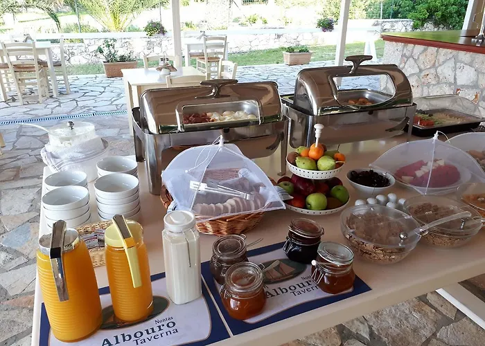 Albouro Seafront 3* Κατελειός