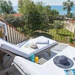 Albouro Seafront كاتيليوس
